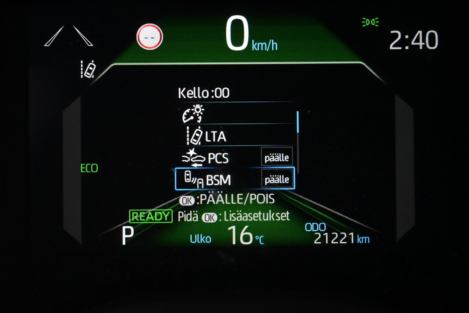TOYOTA Yaris Cross 2023