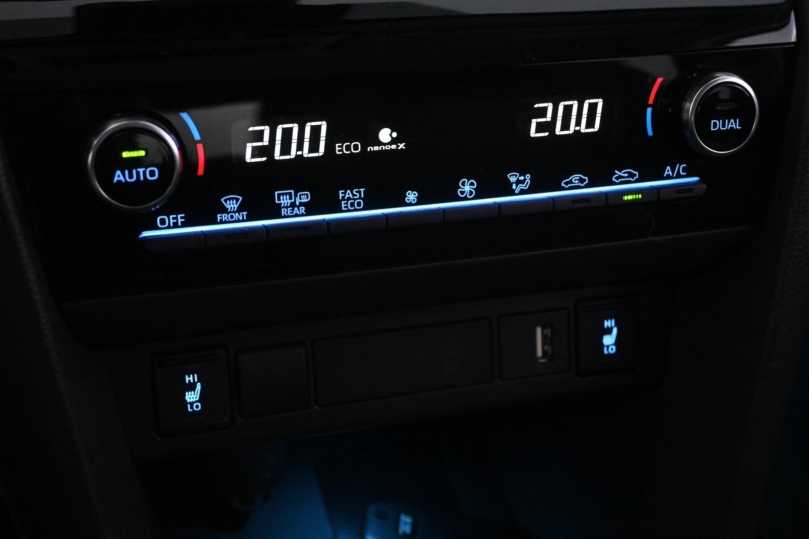 TOYOTA Yaris Cross 2023