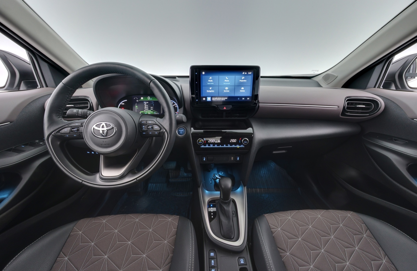 TOYOTA Yaris Cross 2023