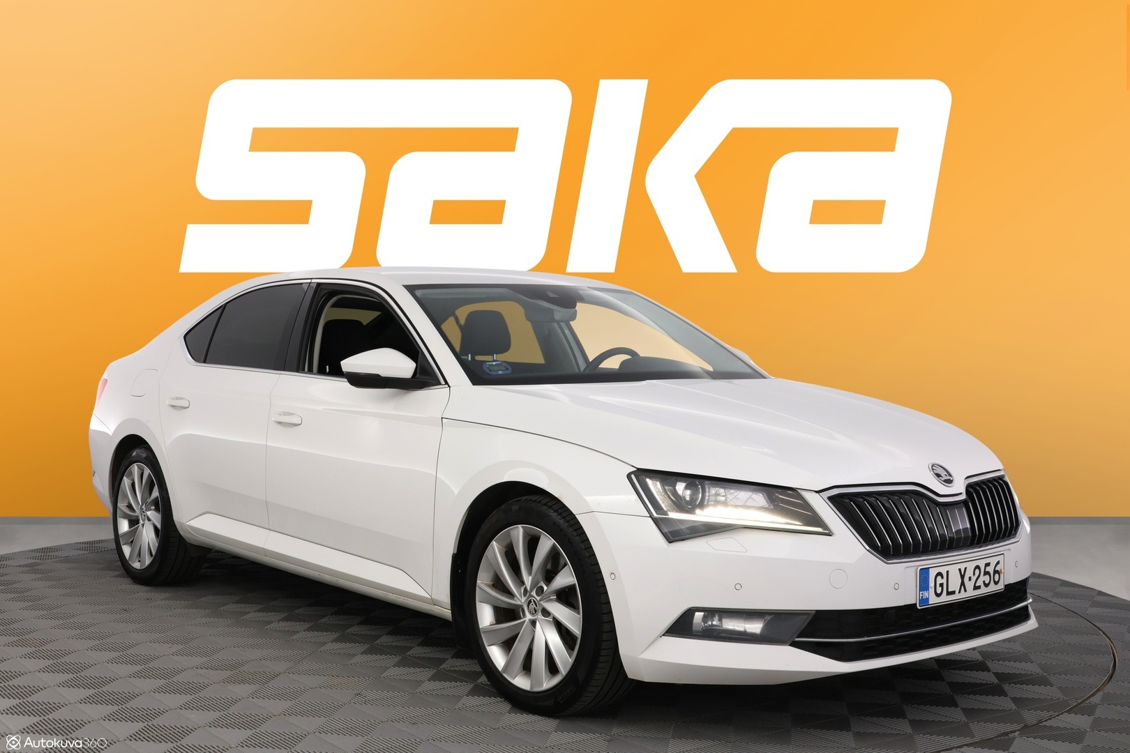 SKODA Superb 2016