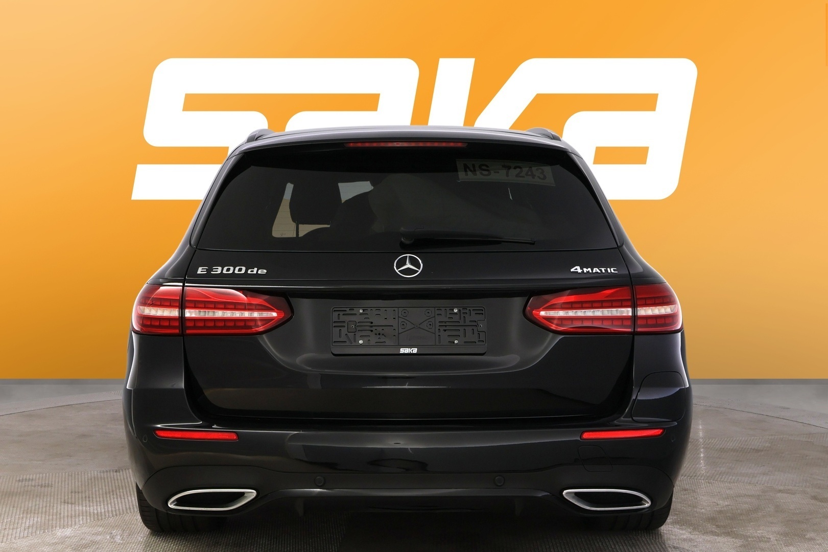 MERCEDES-BENZ E 2022