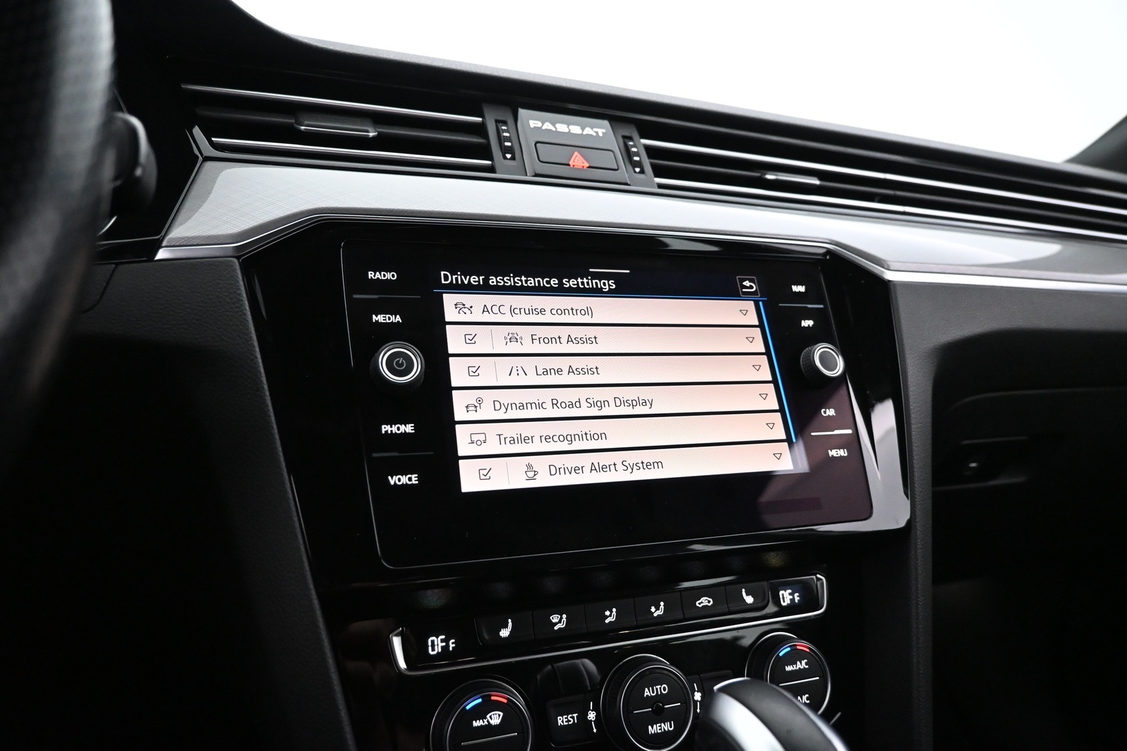 VOLKSWAGEN Passat 2020
