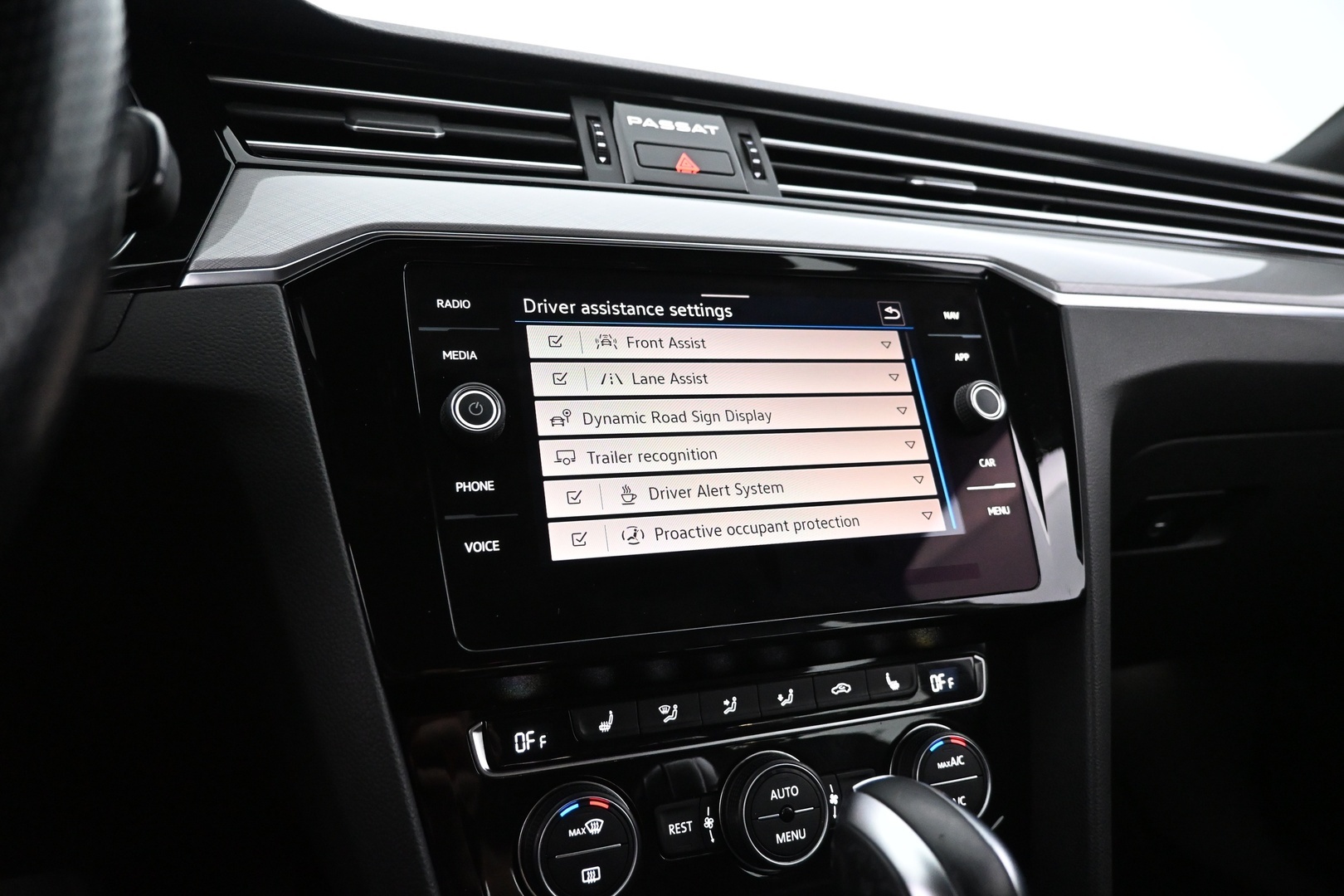 VOLKSWAGEN Passat 2020