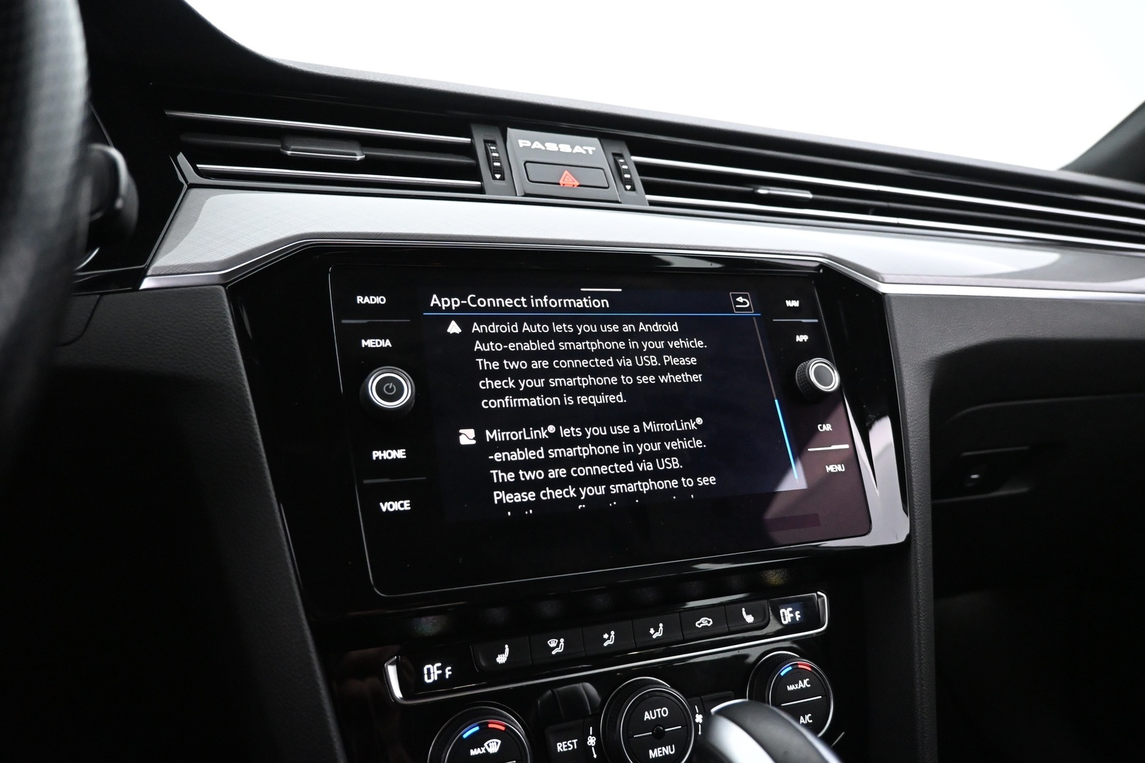 VOLKSWAGEN Passat 2020