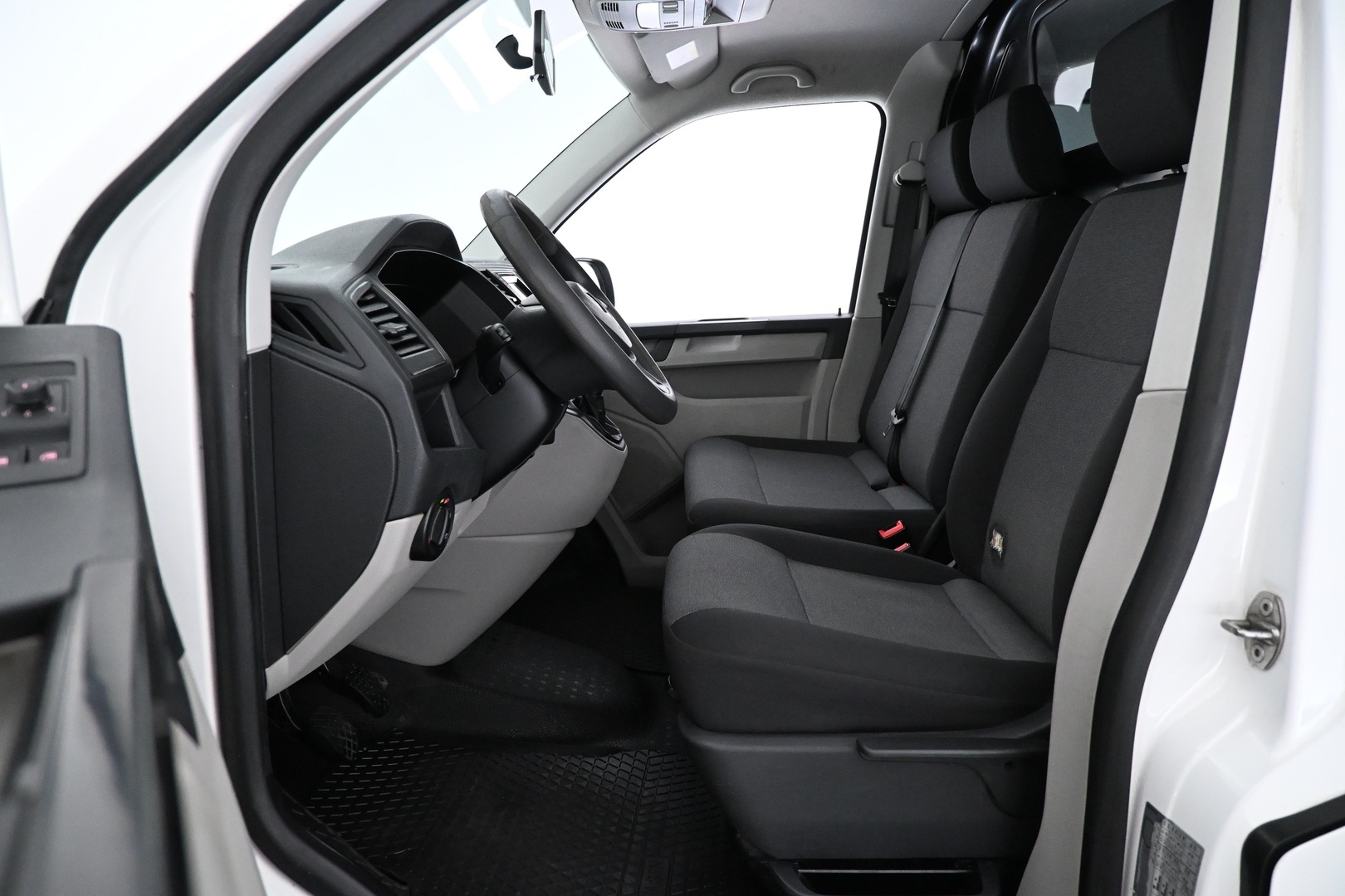VOLKSWAGEN Transporter 2018