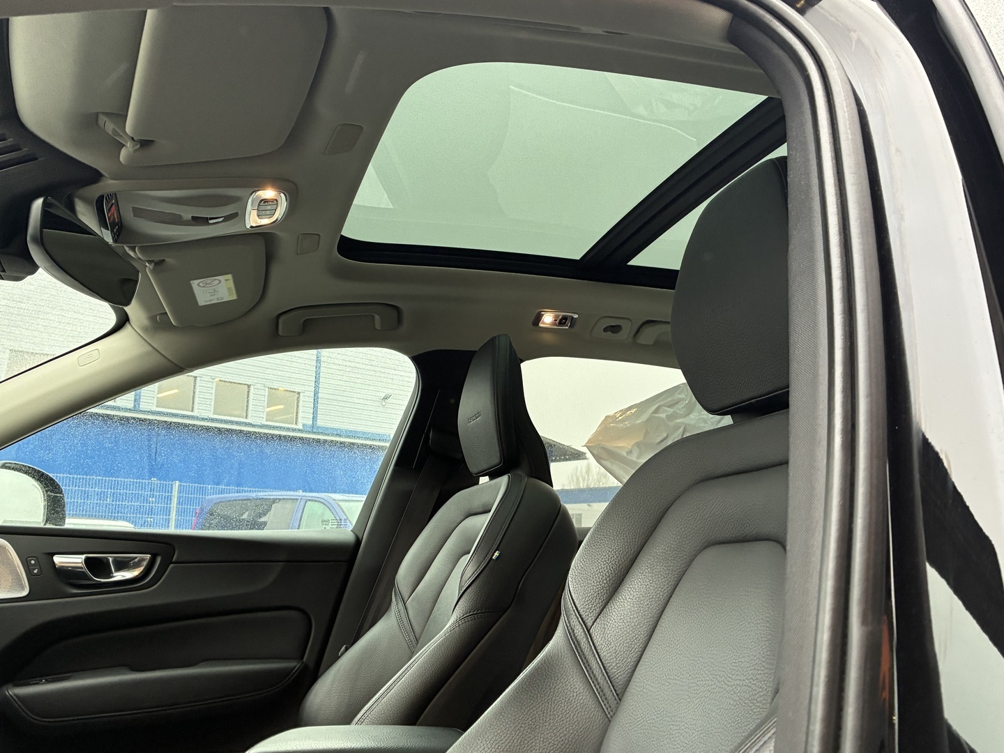 VOLVO XC60 2019