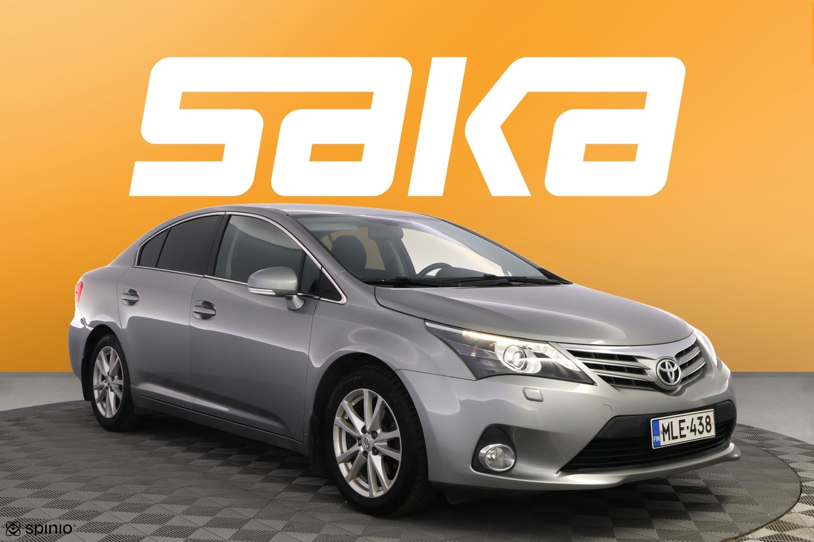 TOYOTA Avensis 2012