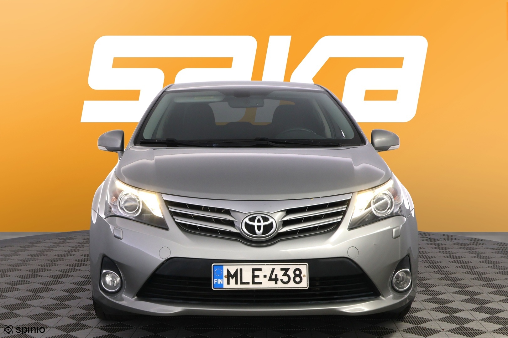 TOYOTA Avensis 2012