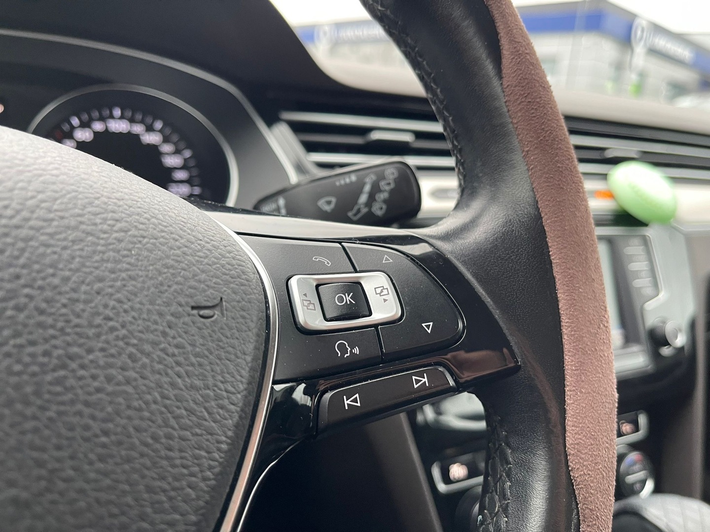 VOLKSWAGEN Passat 2016
