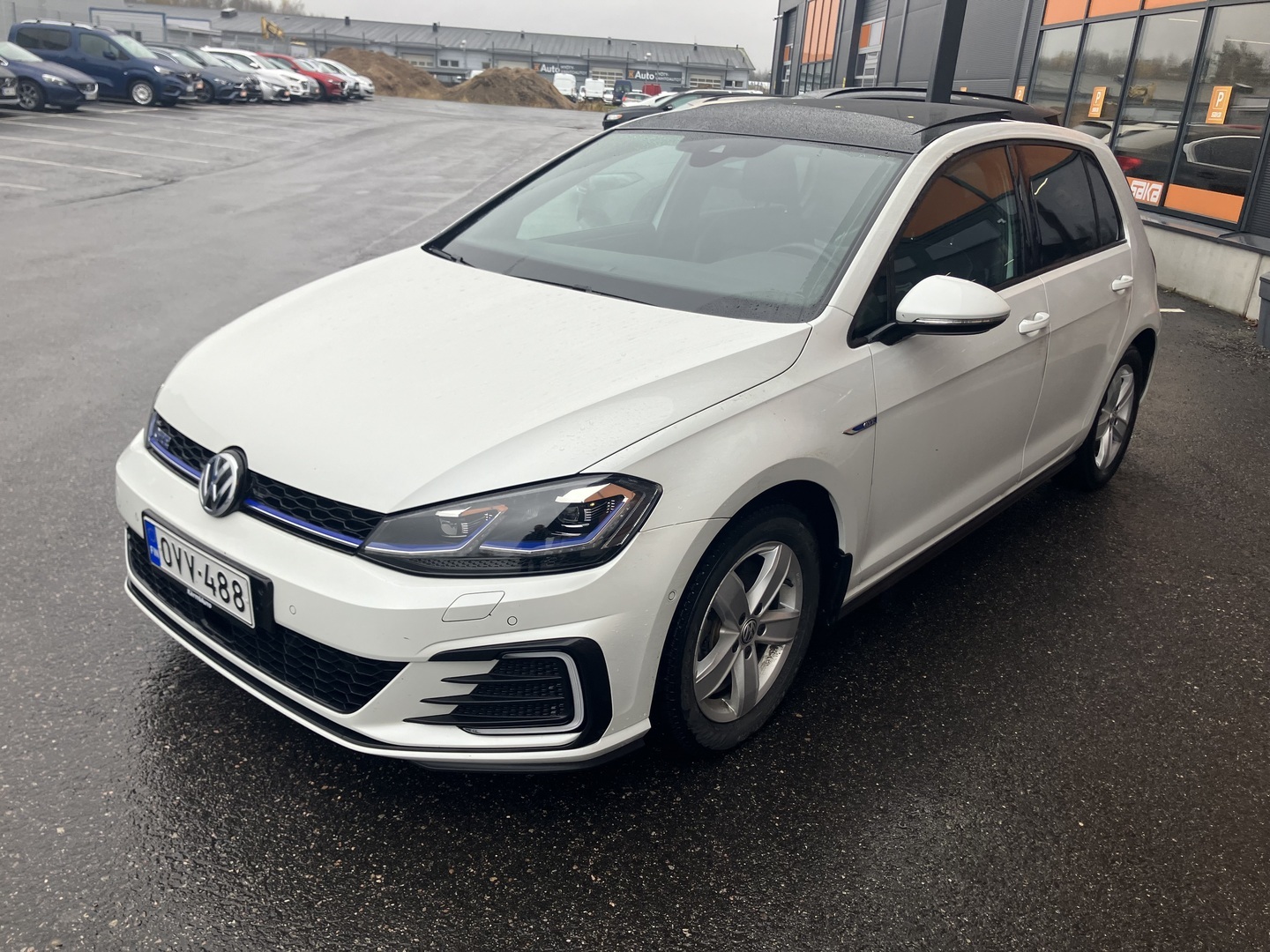 VOLKSWAGEN Golf 2018