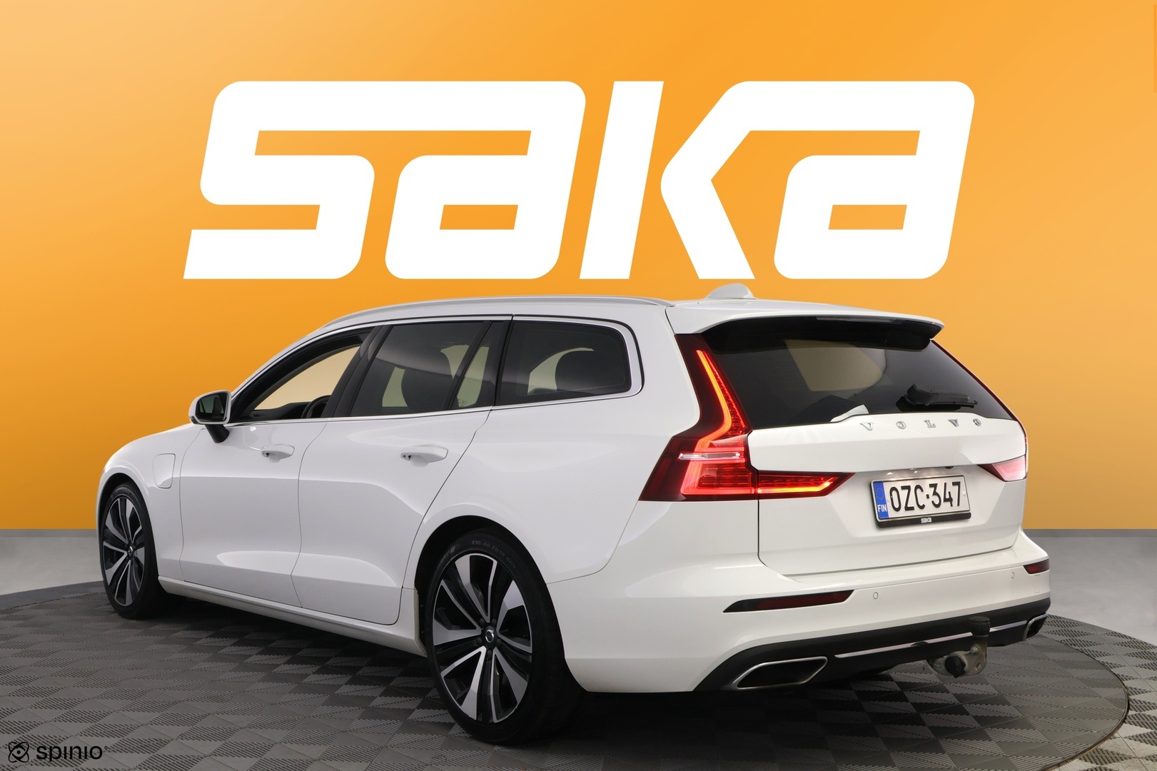 VOLVO V60 2022