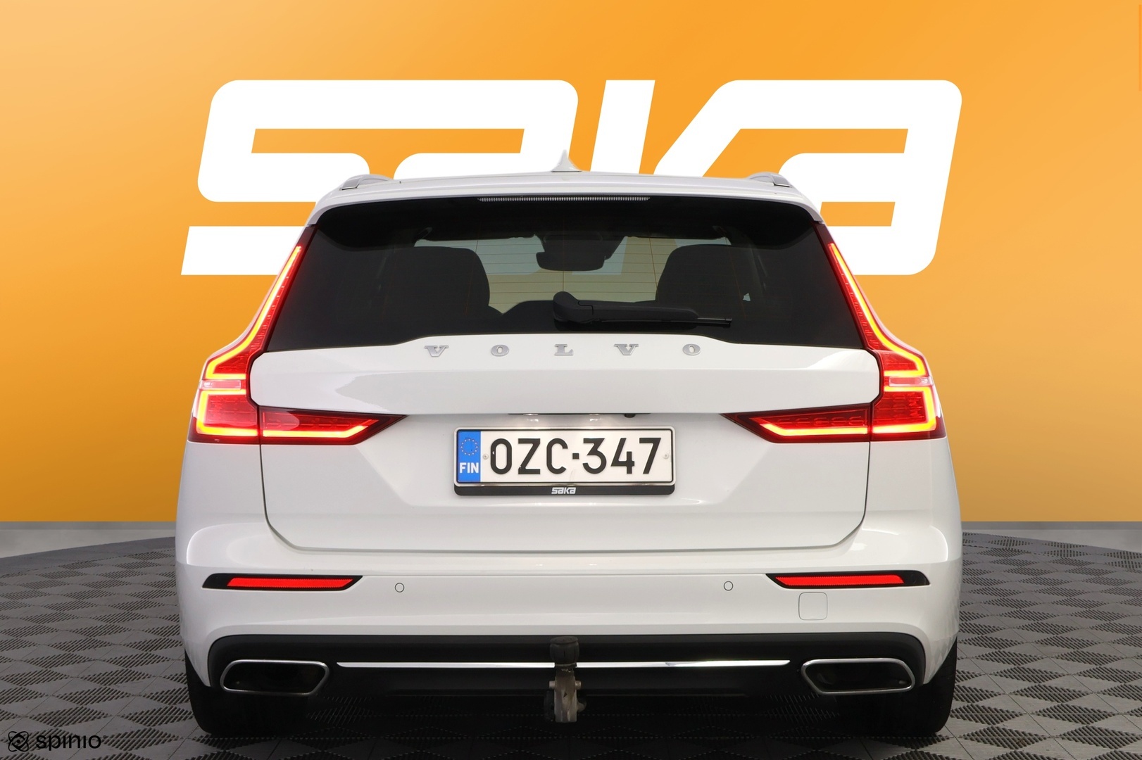 VOLVO V60 2022