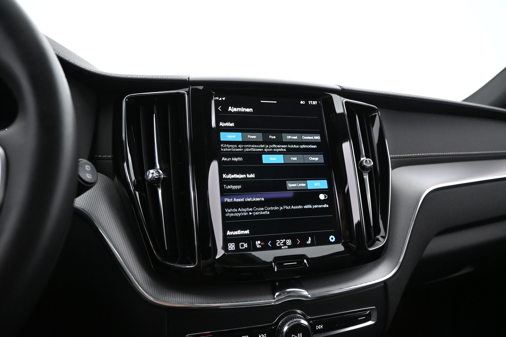 VOLVO XC60 2022