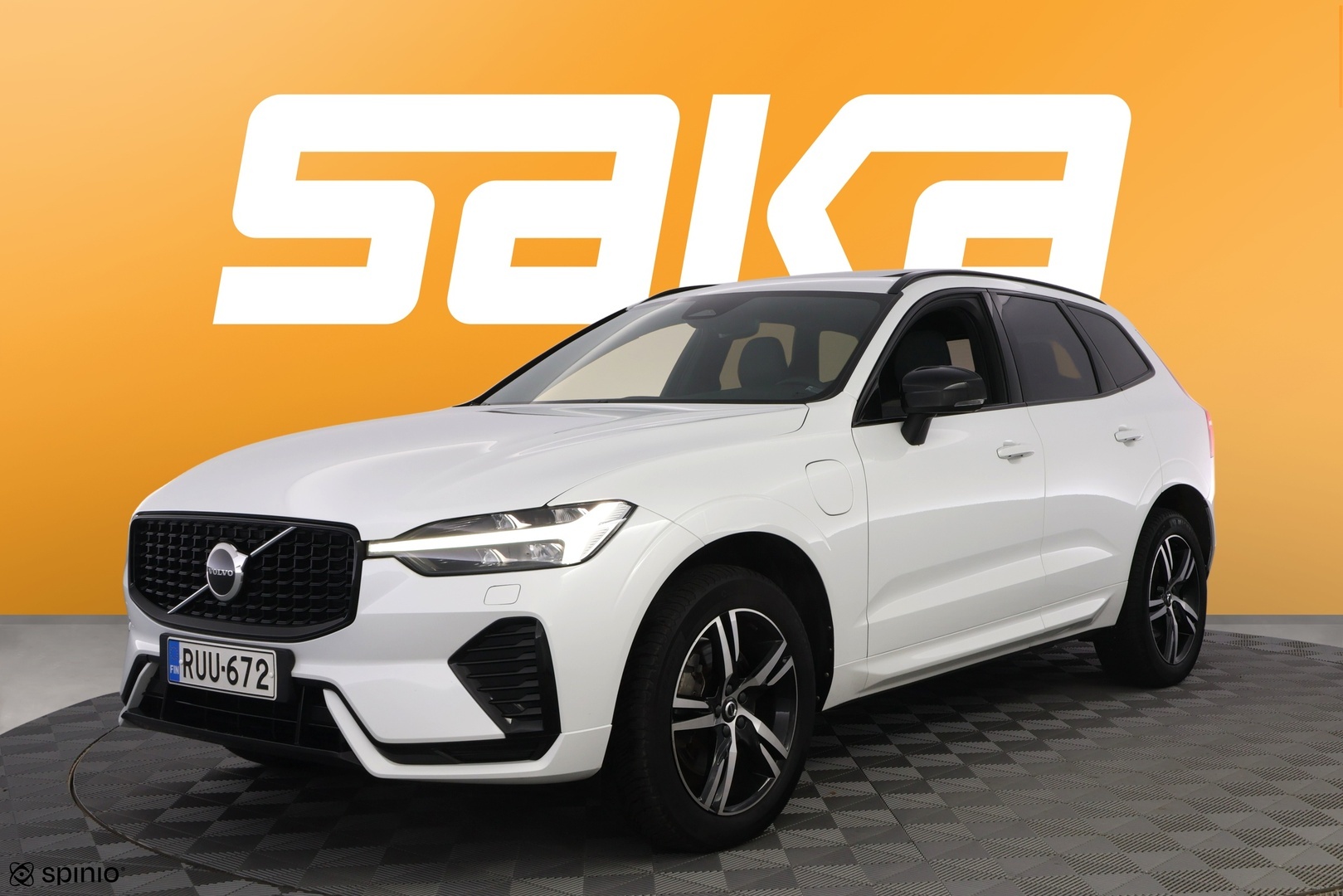 VOLVO XC60 2022