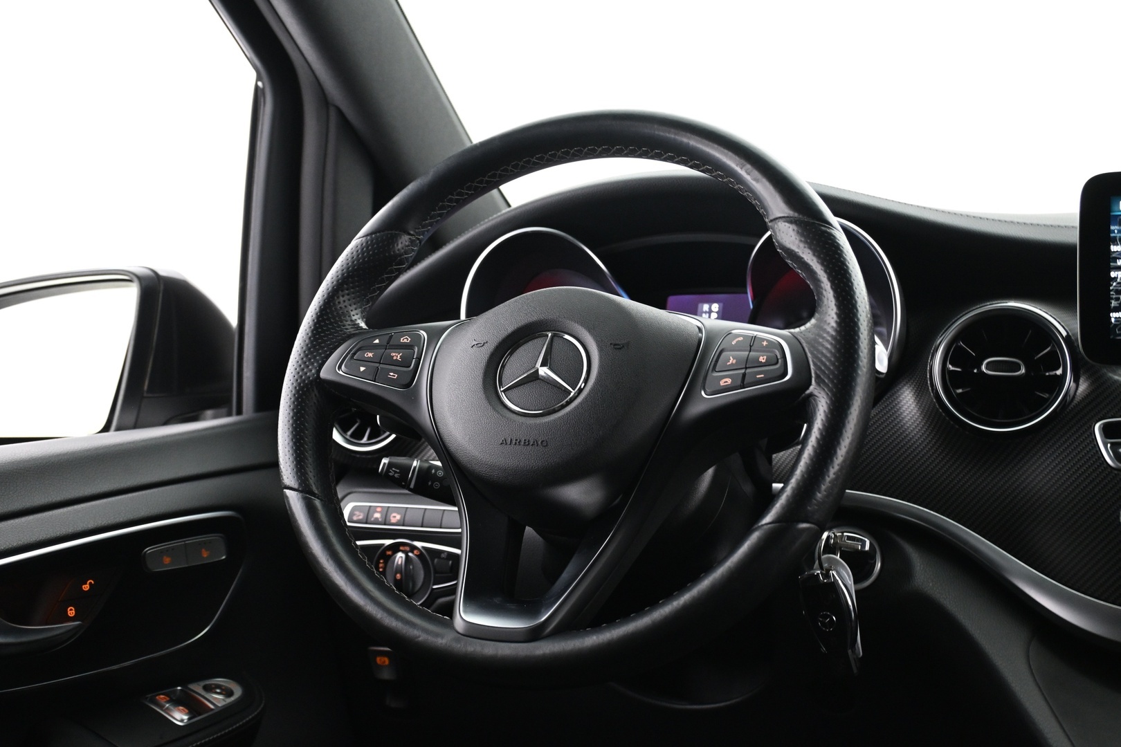MERCEDES-BENZ V 2020