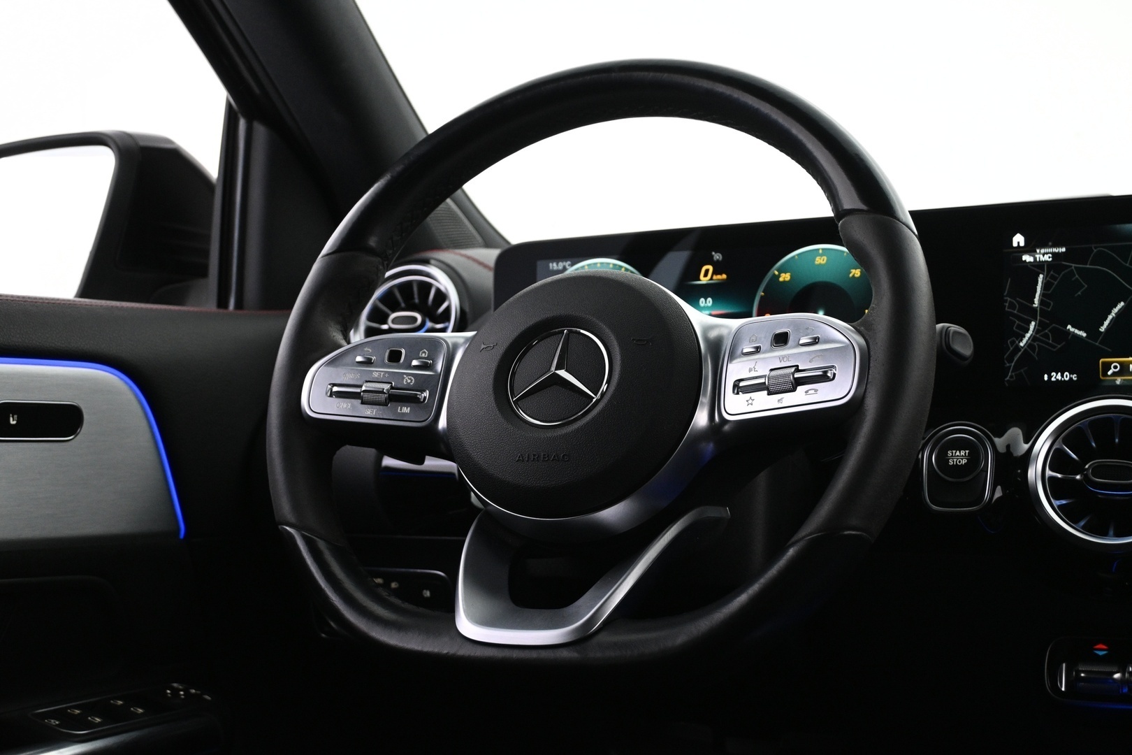 MERCEDES-BENZ EQA 2021