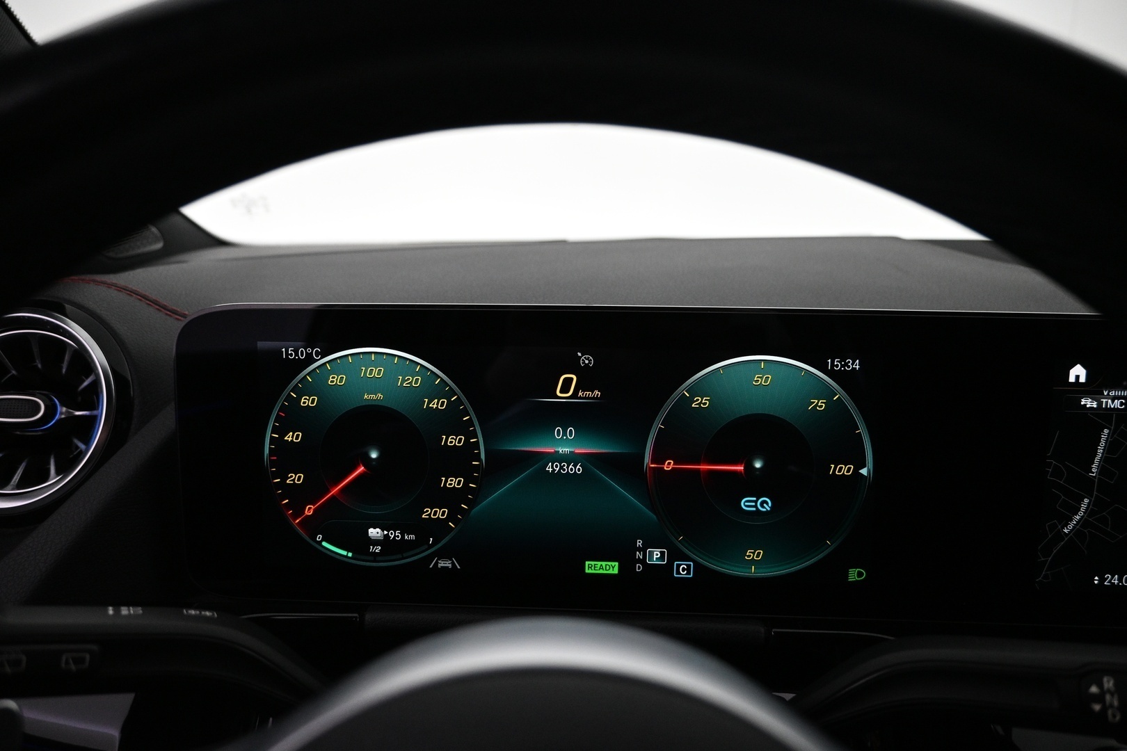 MERCEDES-BENZ EQA 2021