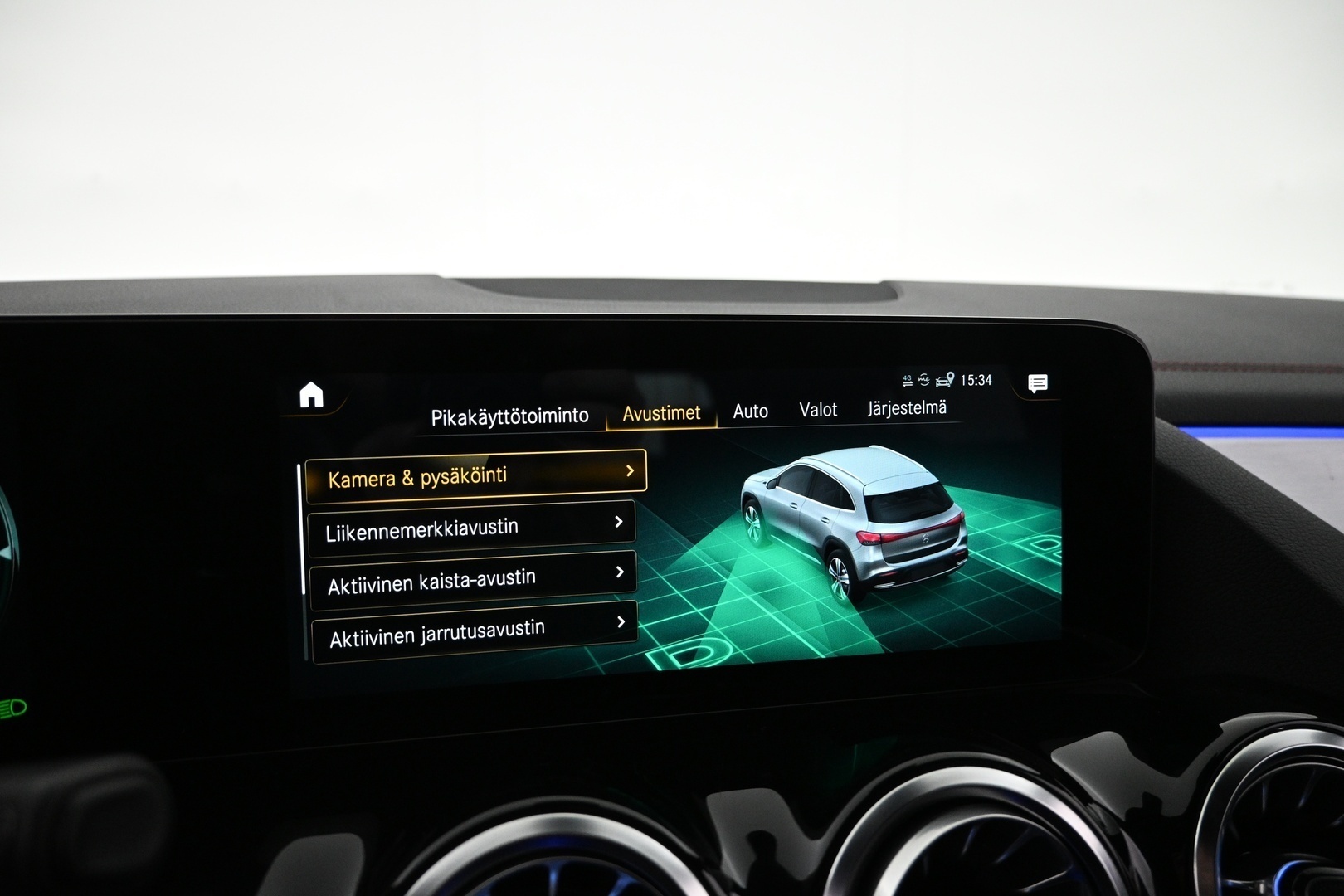 MERCEDES-BENZ EQA 2021