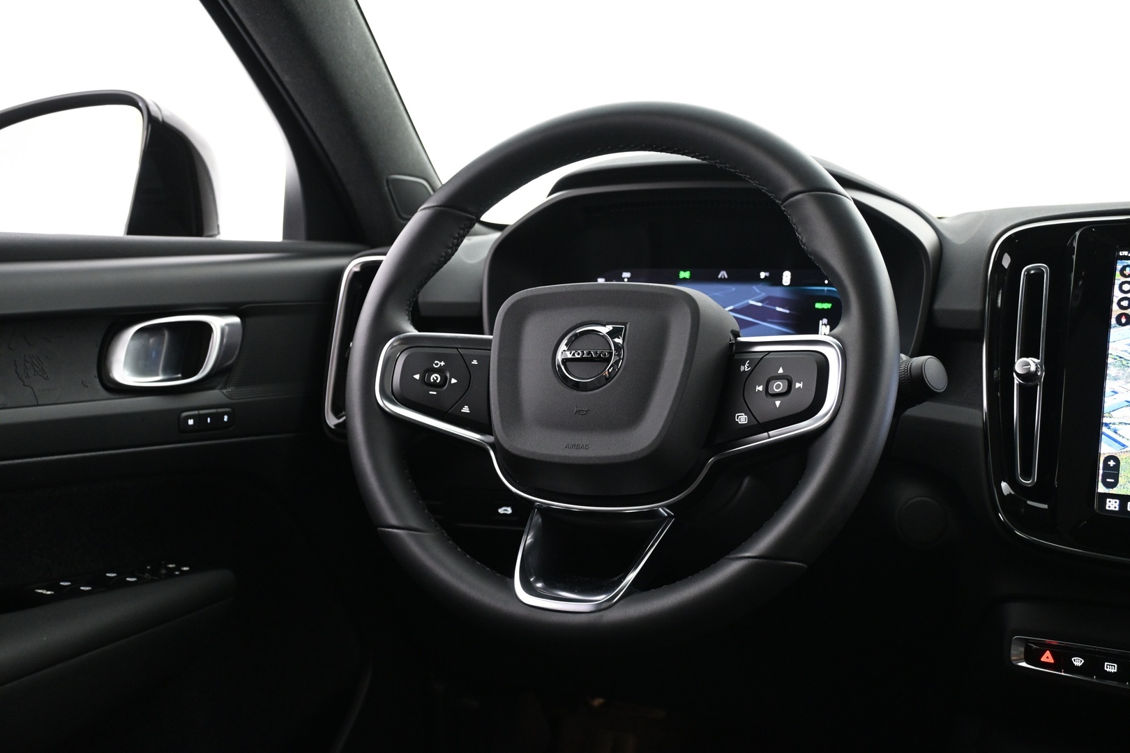 VOLVO C40 2023