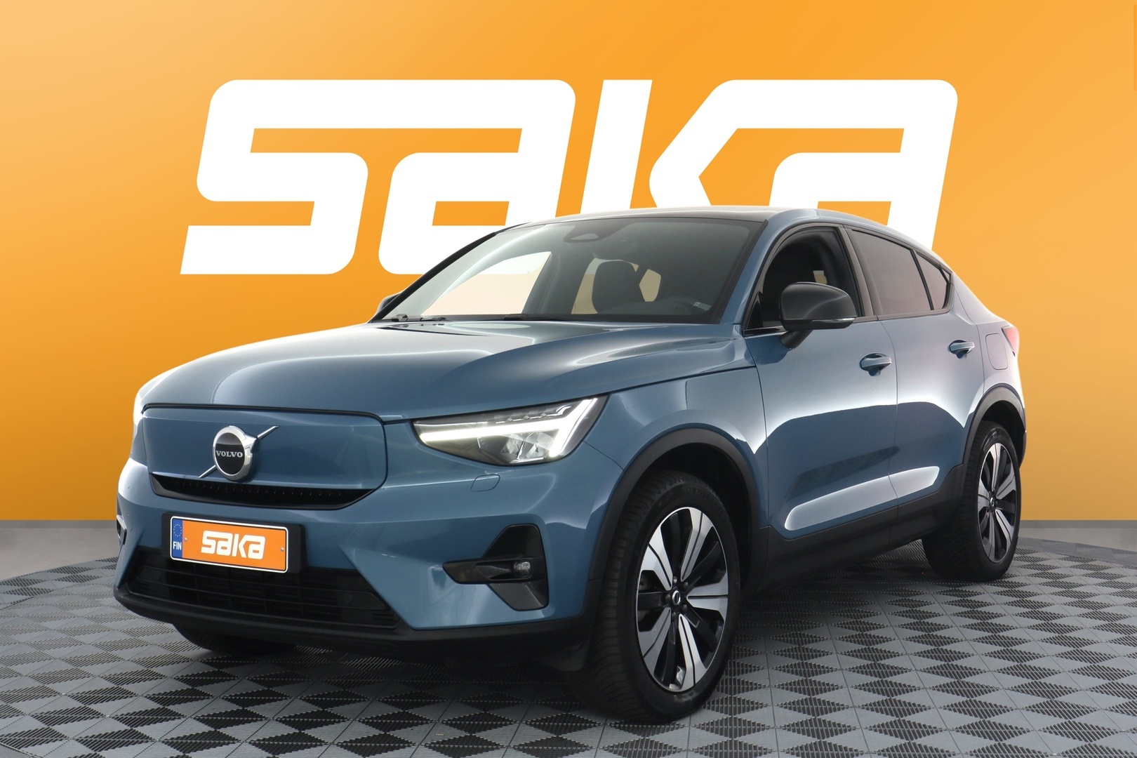 VOLVO C40 2023