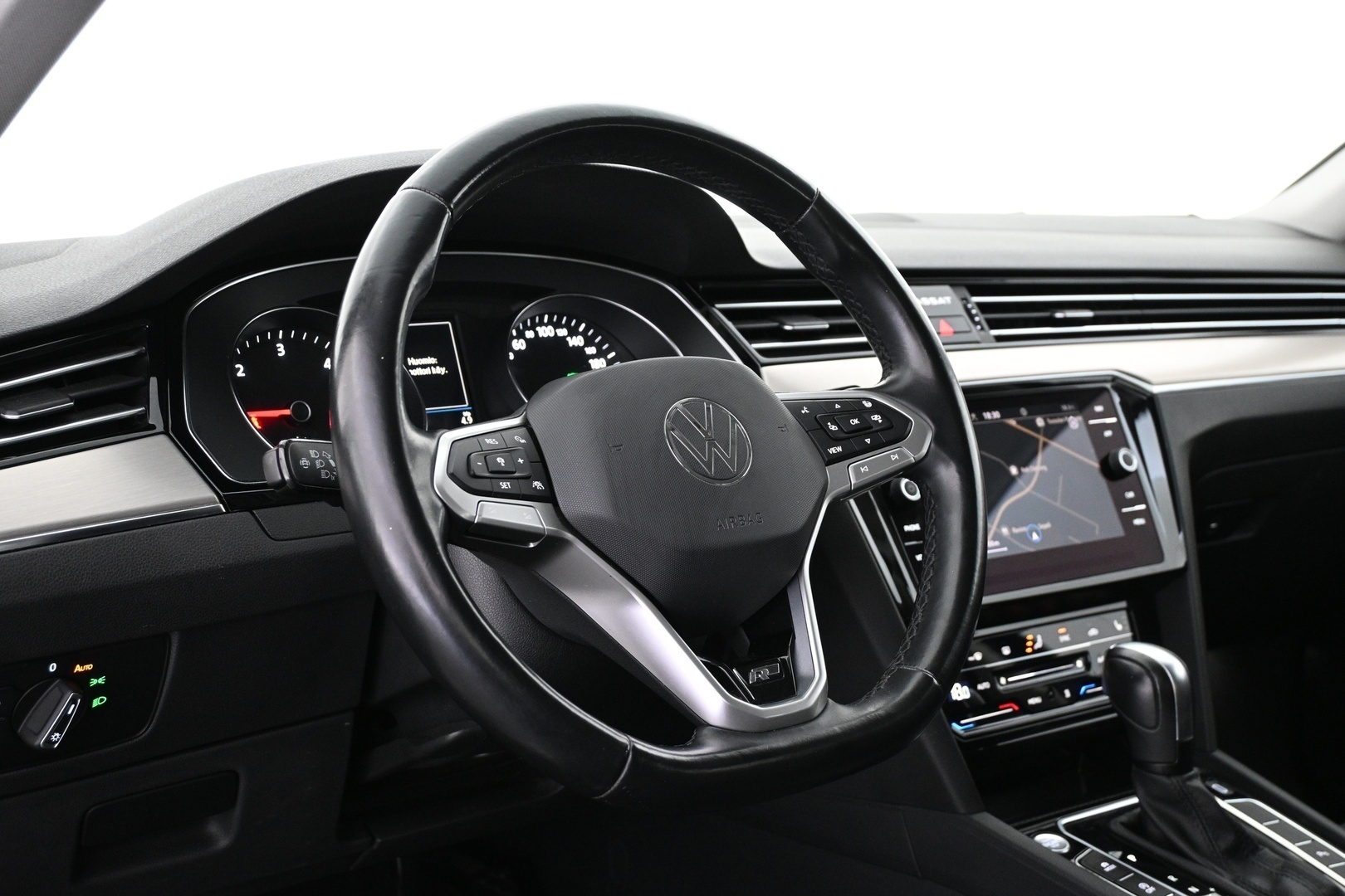 VOLKSWAGEN Passat 2021