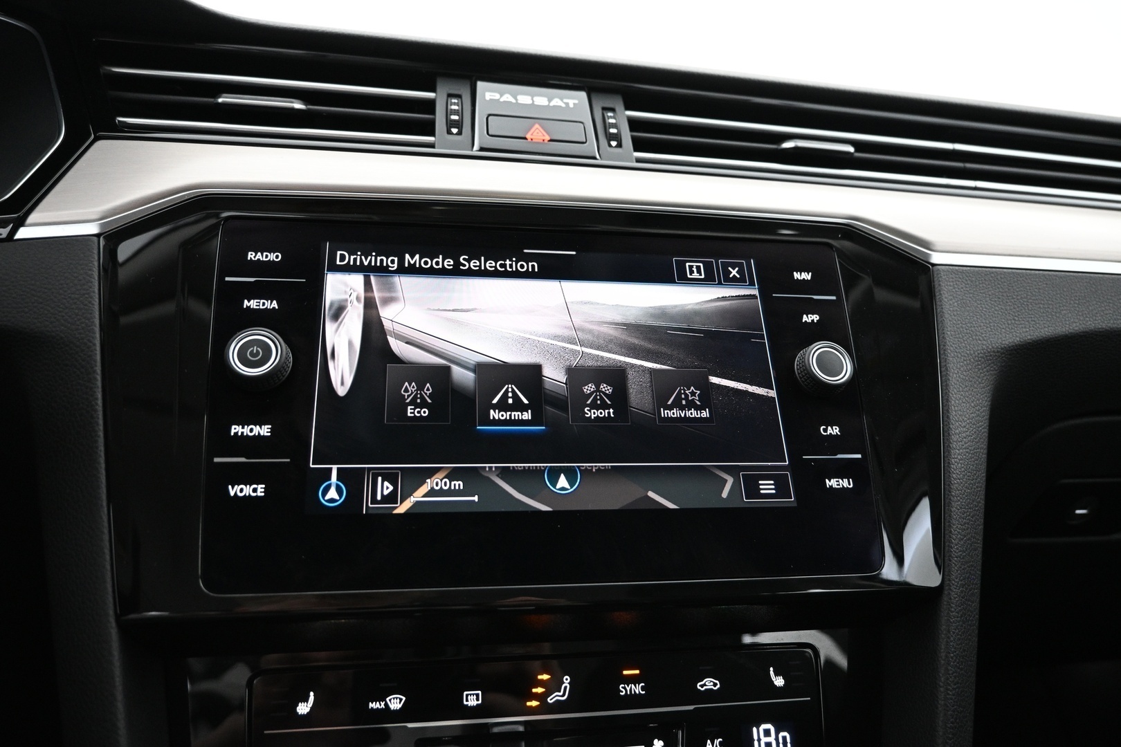 VOLKSWAGEN Passat 2021