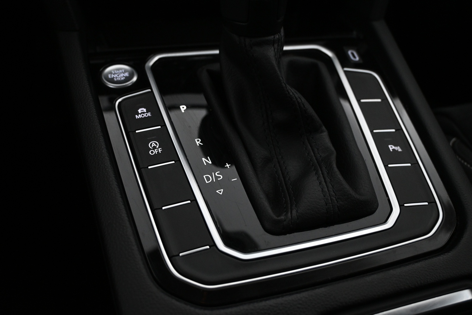 VOLKSWAGEN Passat 2021
