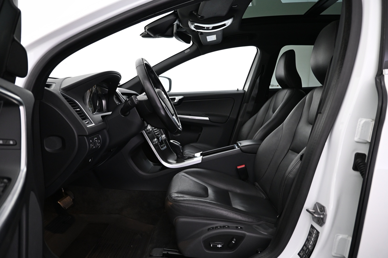 VOLVO XC60 2016