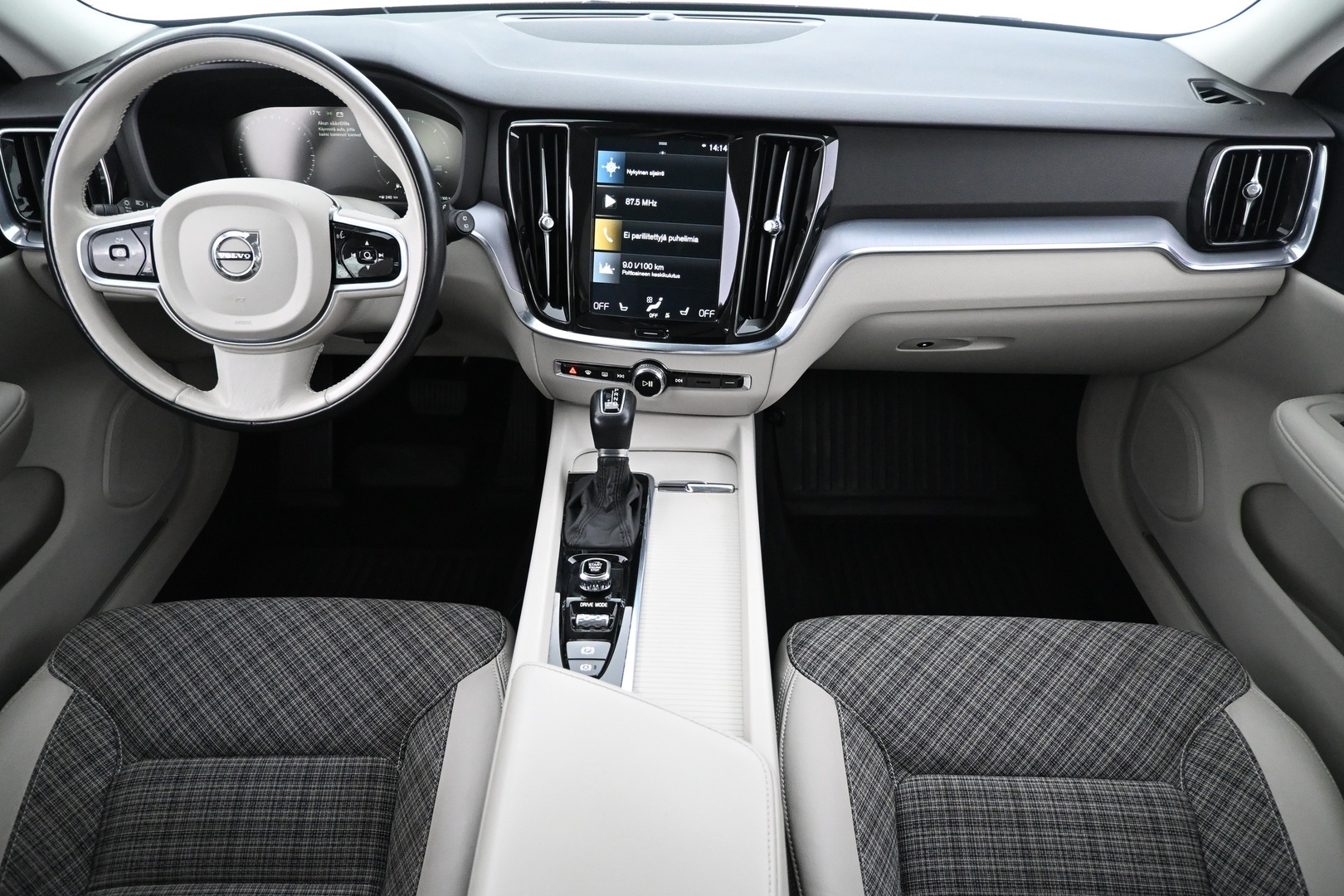 VOLVO V60 2020