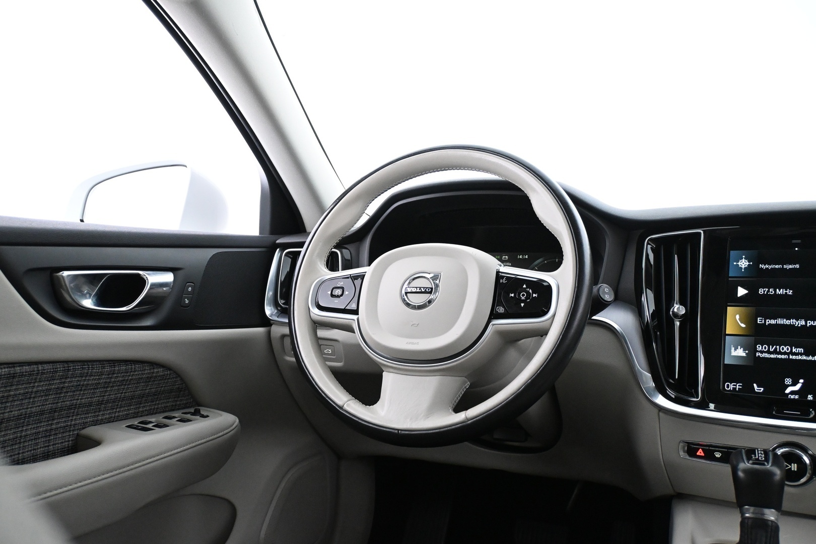 VOLVO V60 2020