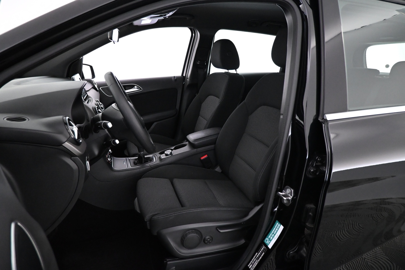 MERCEDES-BENZ B 2018