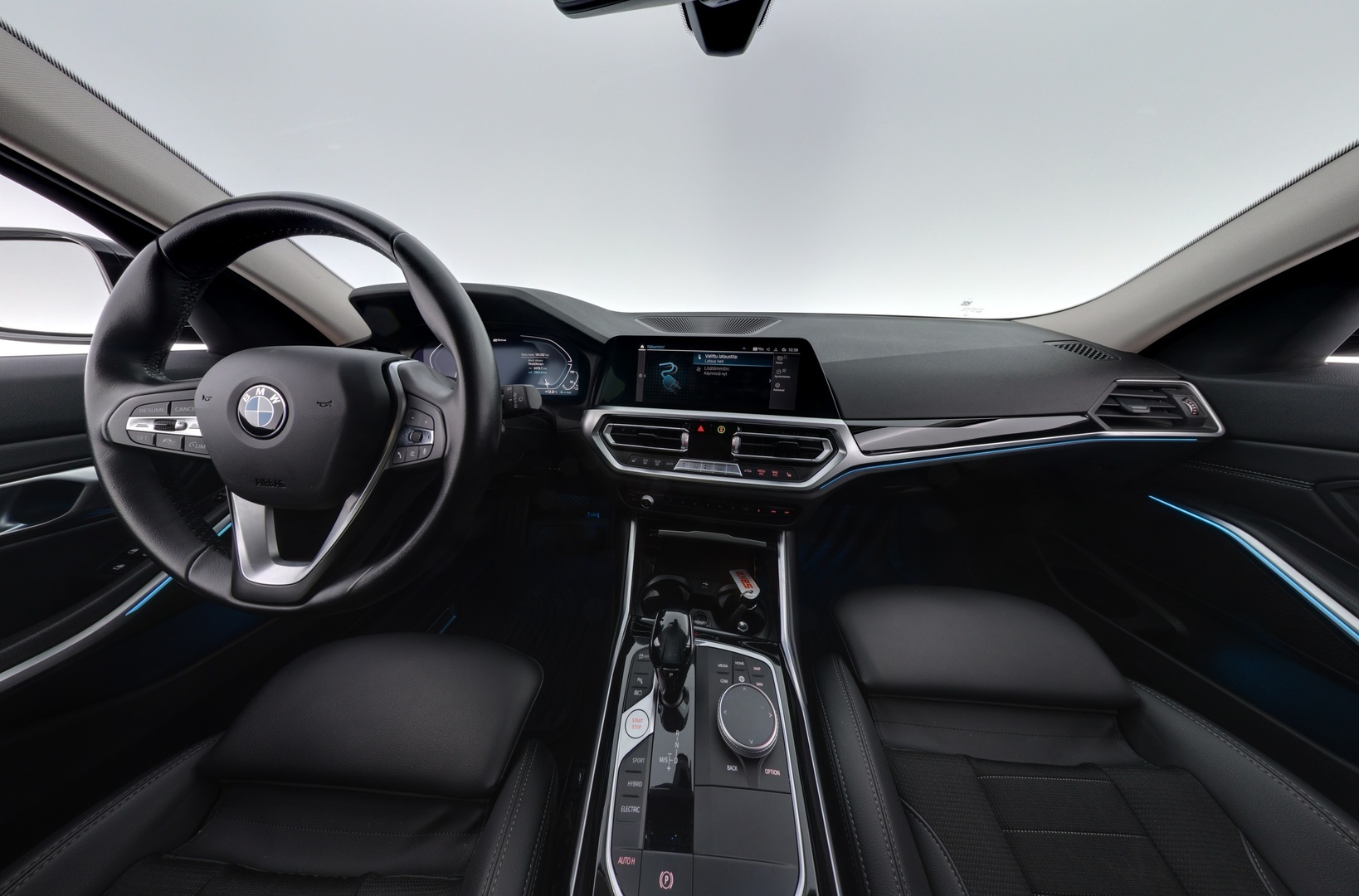BMW 330 2021