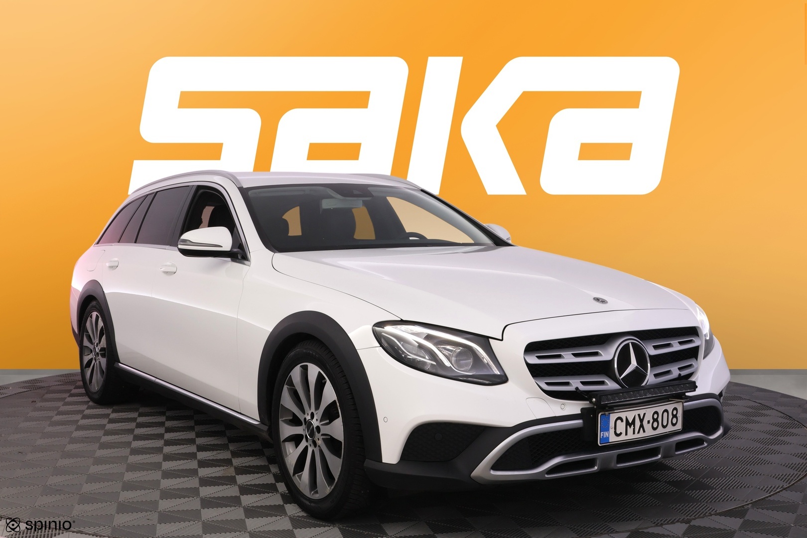 MERCEDES-BENZ E 2017