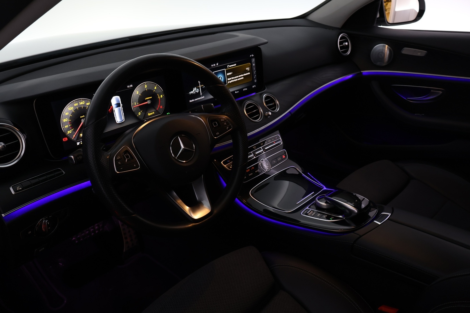 MERCEDES-BENZ E 2017