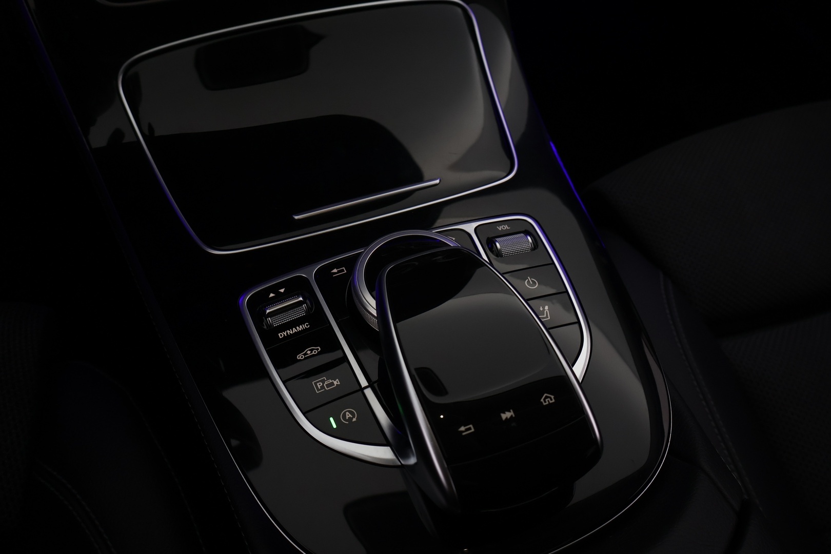 MERCEDES-BENZ E 2017