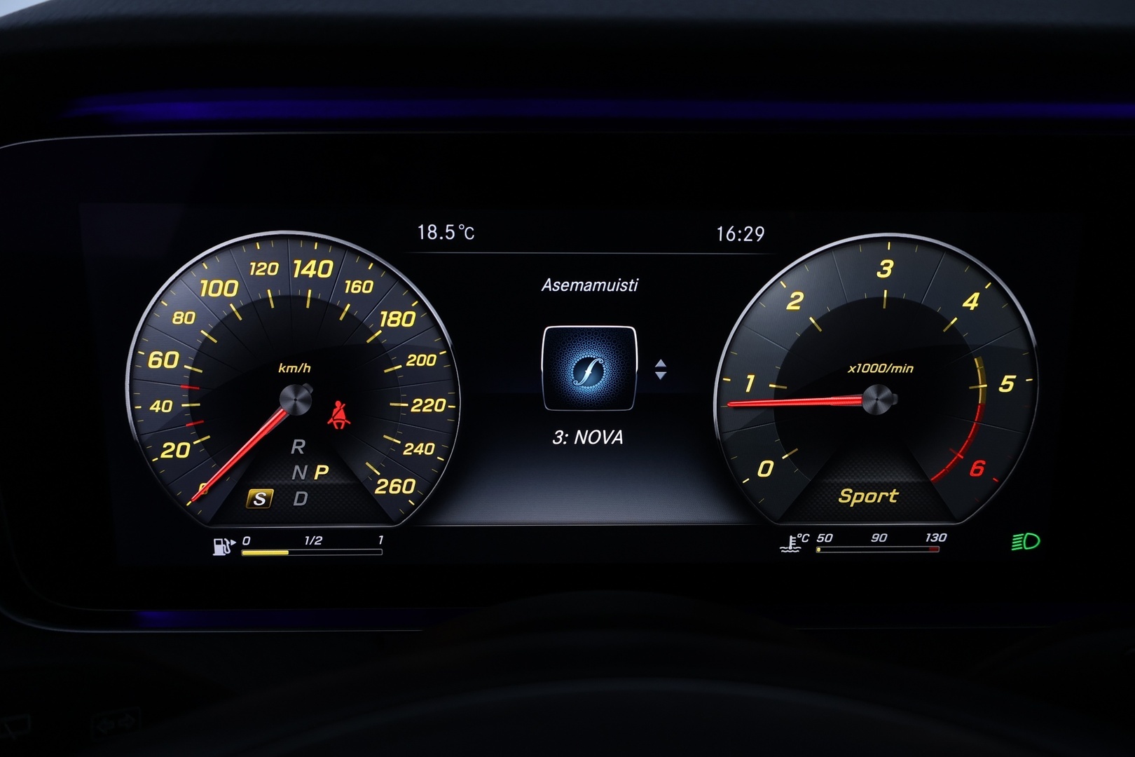 MERCEDES-BENZ E 2017