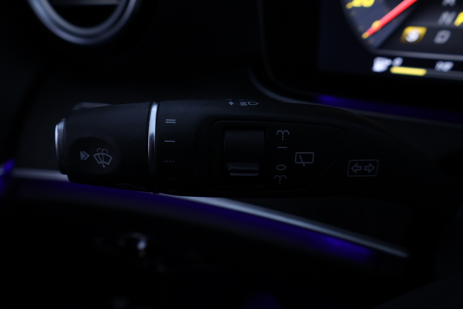 MERCEDES-BENZ E 2017