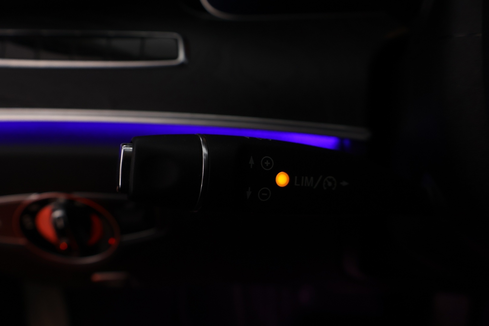 MERCEDES-BENZ E 2017