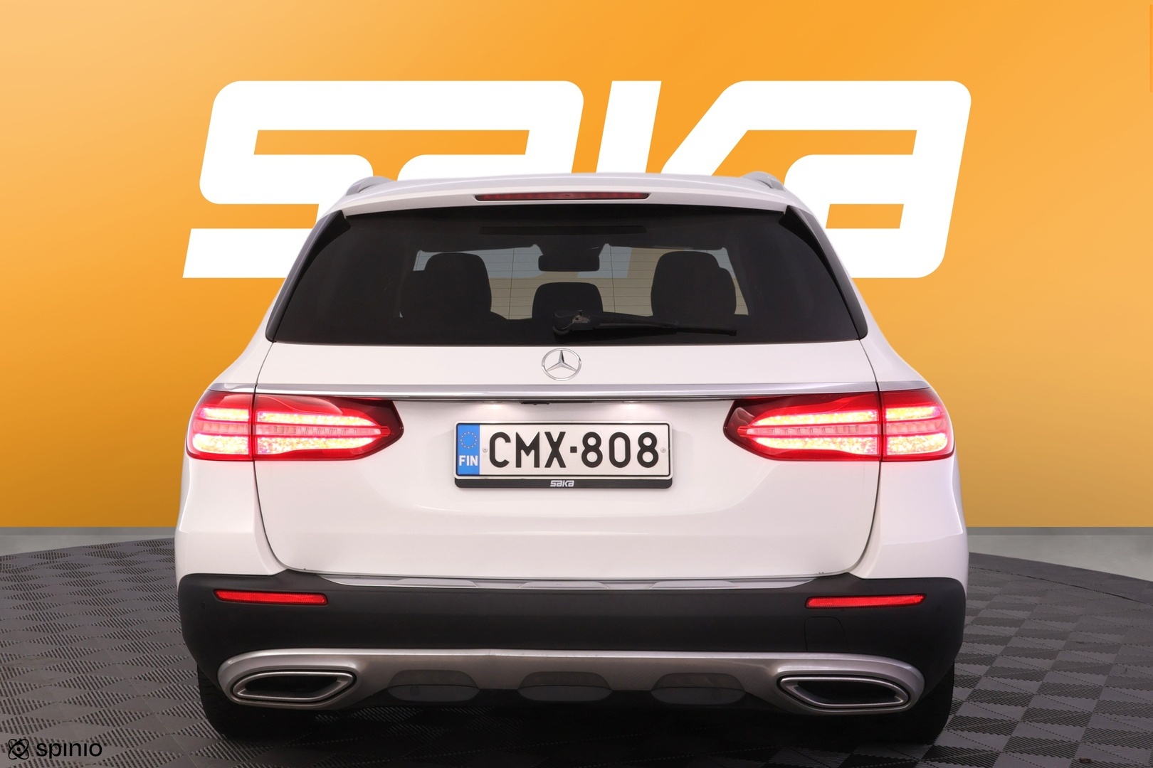 MERCEDES-BENZ E 2017