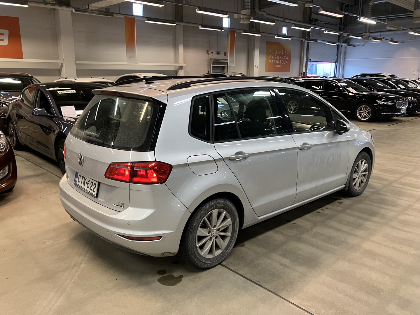 VOLKSWAGEN Golf Sportsvan 2015