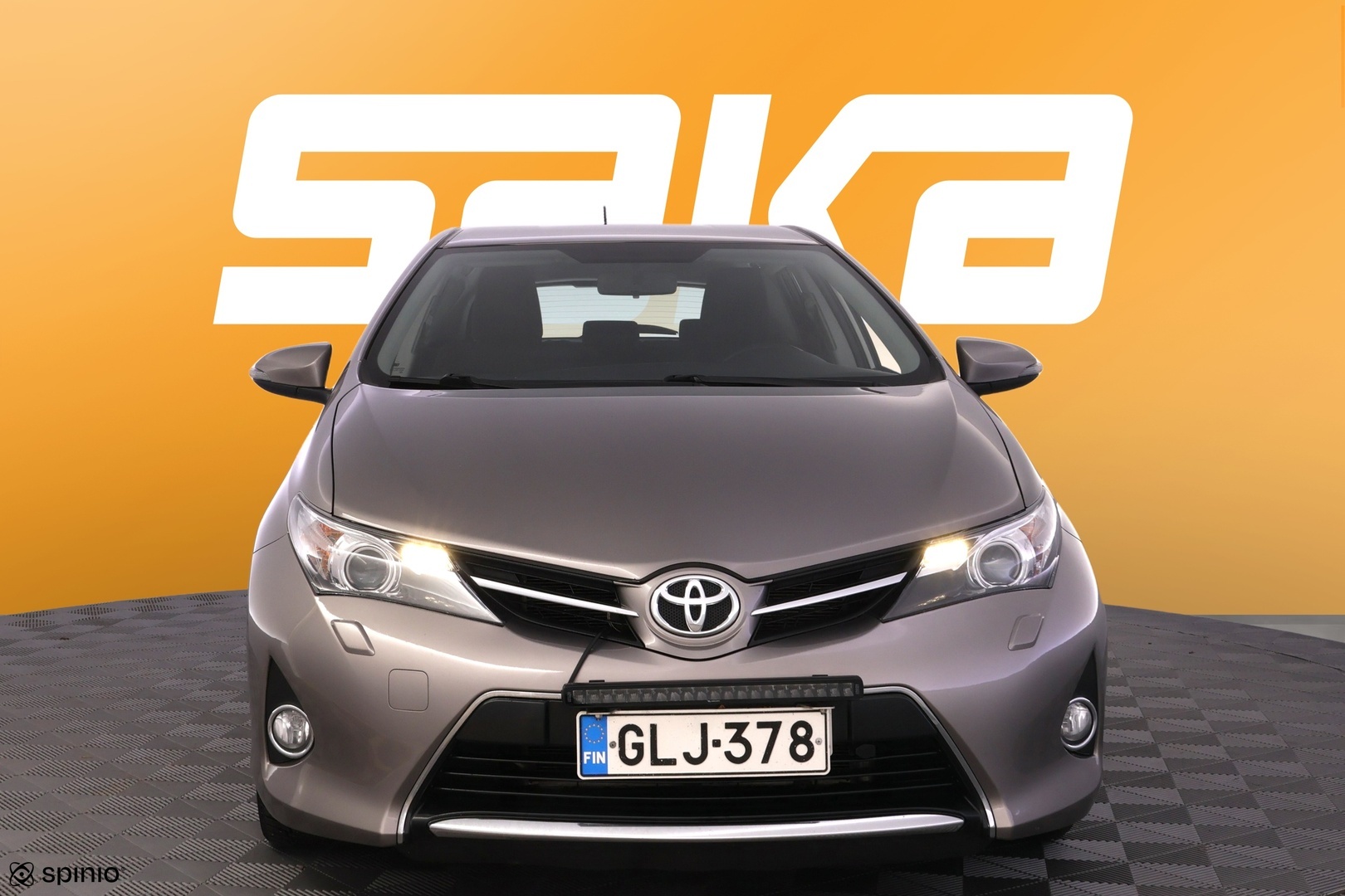 TOYOTA Auris 2014