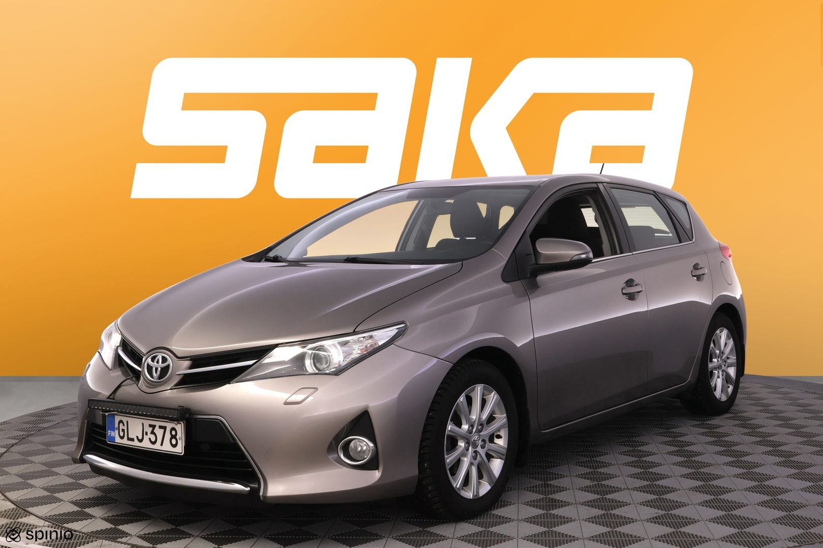 TOYOTA Auris 2014