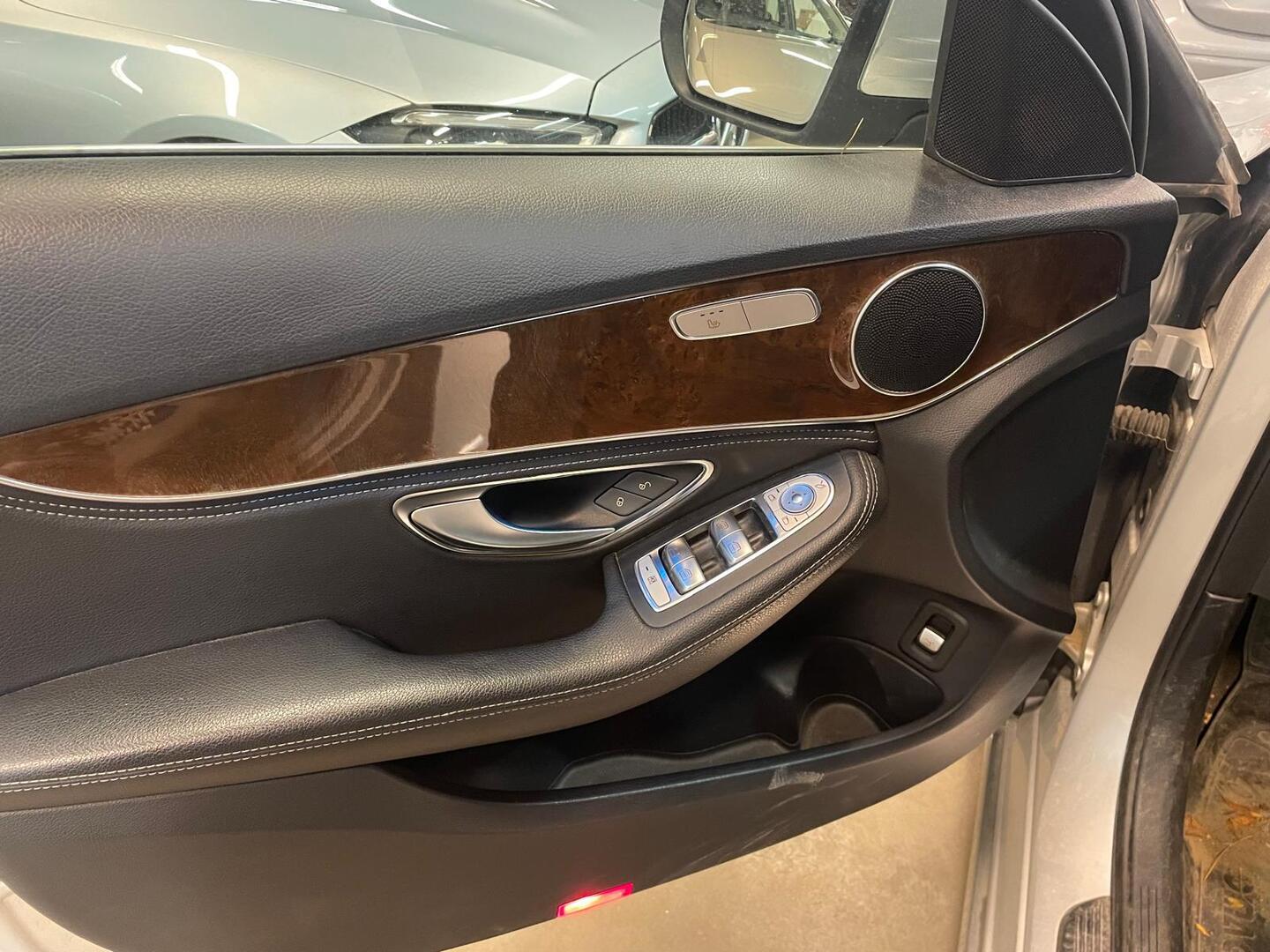 MERCEDES-BENZ C 2014