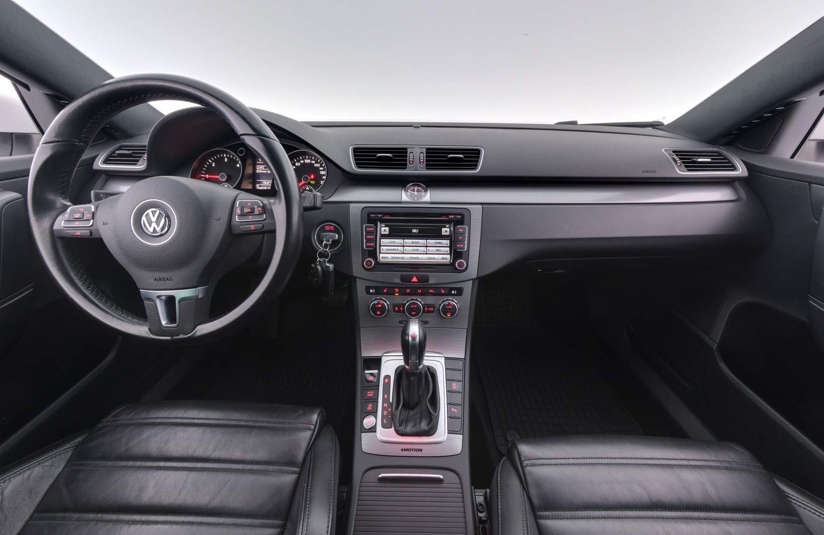 VOLKSWAGEN Passat 2014