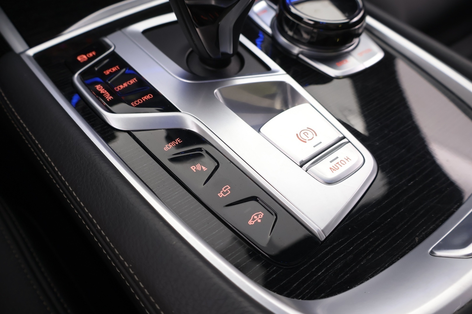 BMW 740 2017