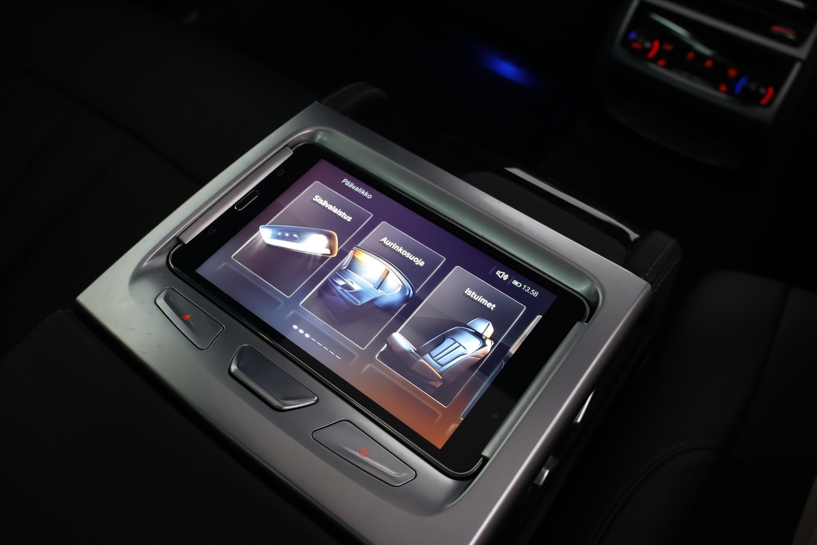 BMW 740 2017