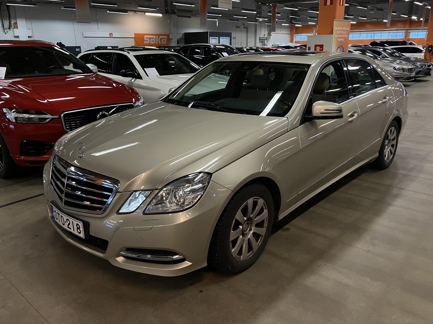 MERCEDES-BENZ E 2013