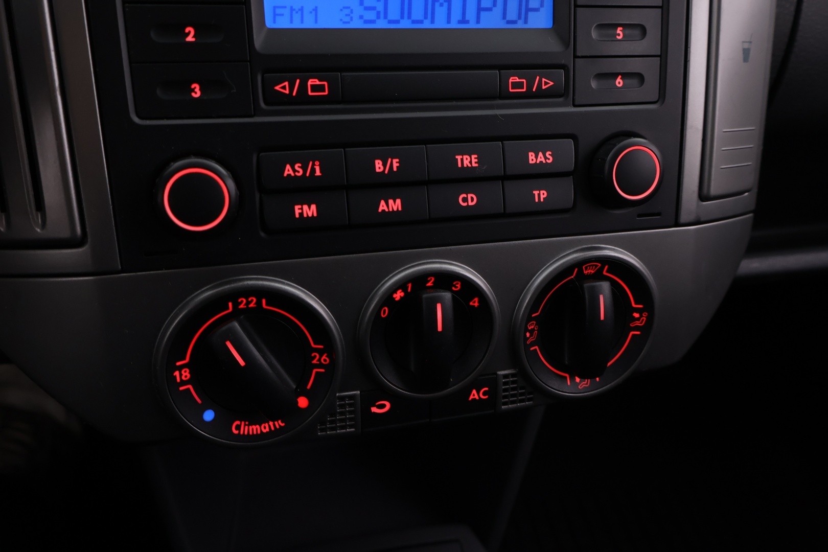 VOLKSWAGEN Polo 2006