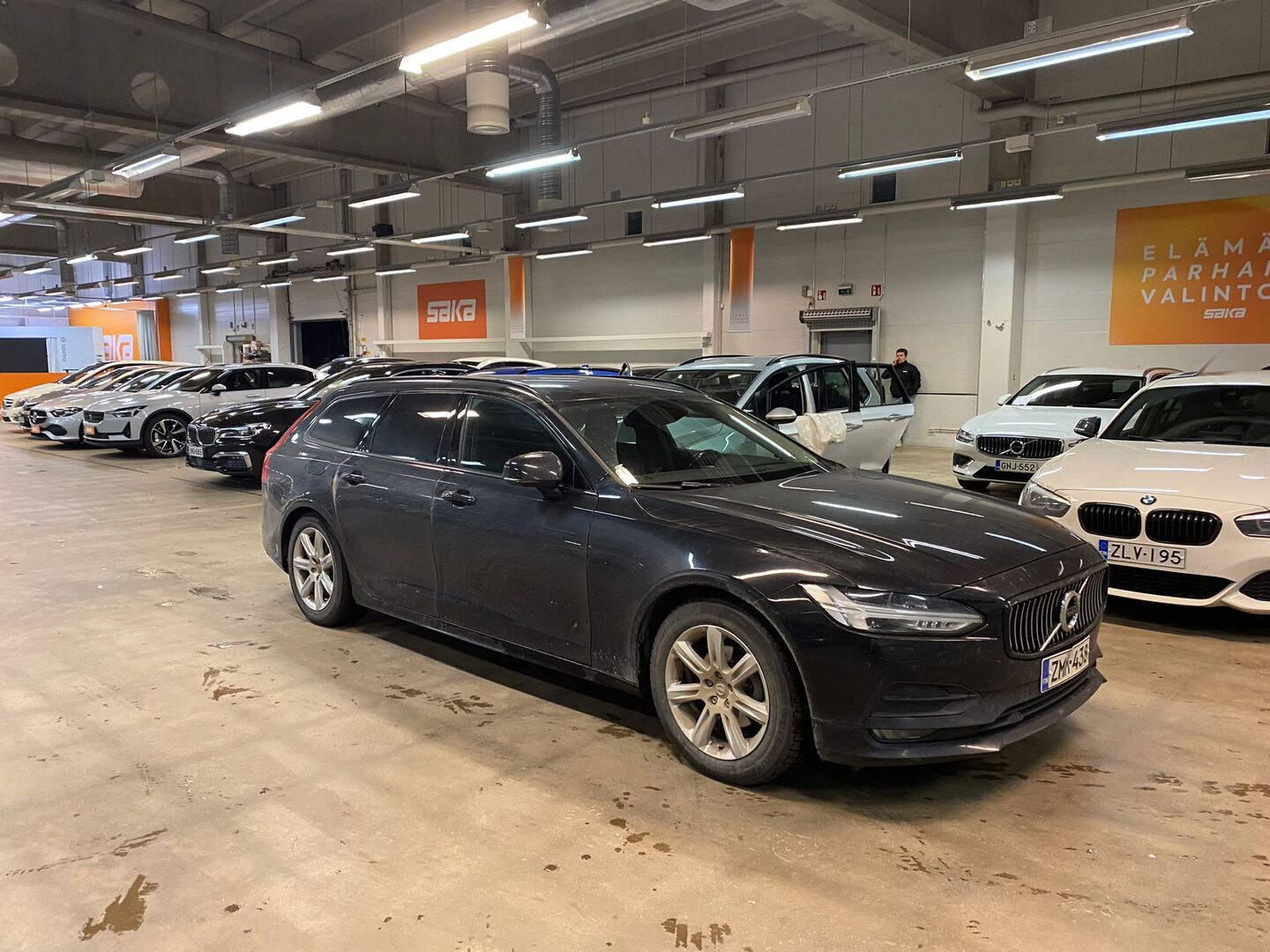 VOLVO V90 2019