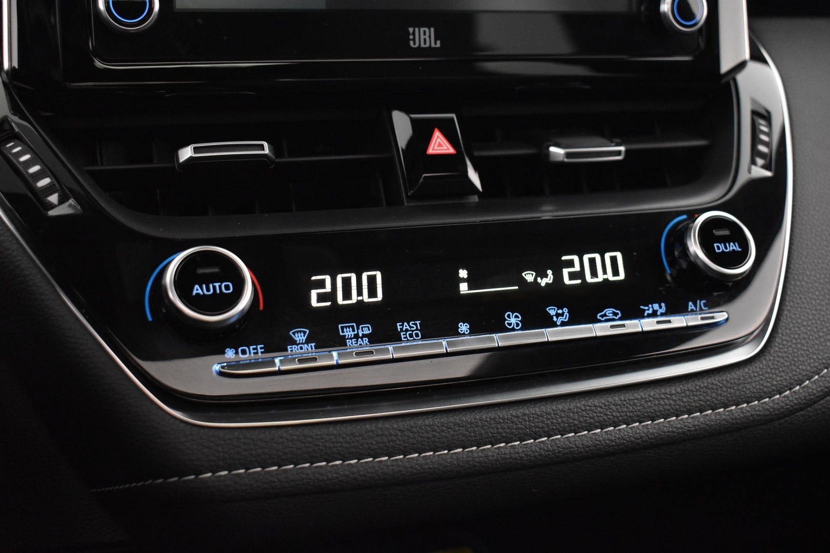 TOYOTA Corolla 2020